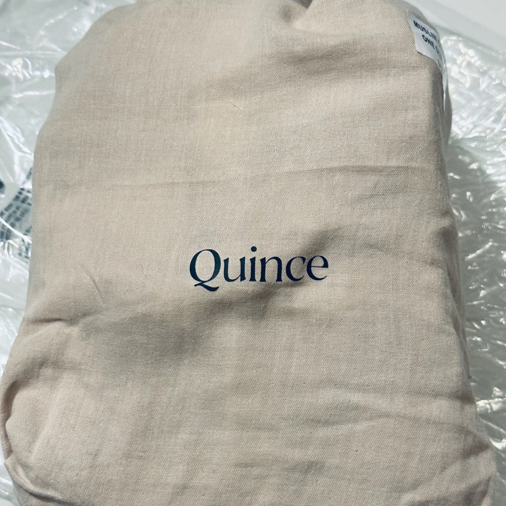 NWT QUINCE 3-Pack Muslin Crib Sheet Dune 2038 - Picture 6 of 9